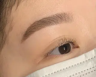 アイブロウ eyesalon Fair 香村 華花のマツエク・マツパデザイン