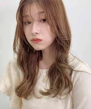 ミディアム カラー 韓国風⭐️くびれヘア 🍀高津かえでのヘアスタイル