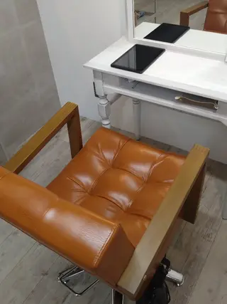 セシルヘアー所属・顔周りカット　艶髪 　髪質改善　くまーのヘアスタイル