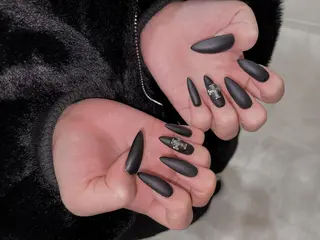 ネイル -ému- k.oのネイルデザイン