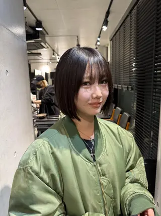 セミロング カラー 【銀座】艶髪/上品な カラー特化/涼/駅近のヘアスタイル