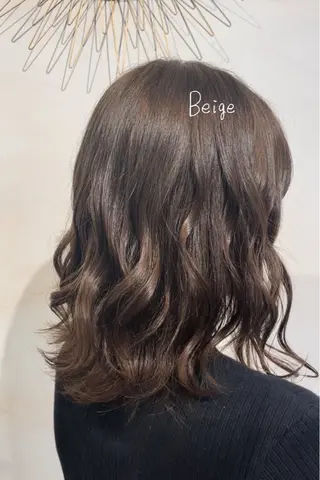 ミディアム Aono'Ba／LOVERS所属・河野 優希のヘアスタイル