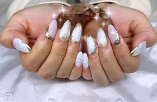 ネイル Minako 【Charmant】のネイルデザイン