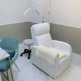 MEME🐰 上本町/谷九のマツエク・マツパデザイン