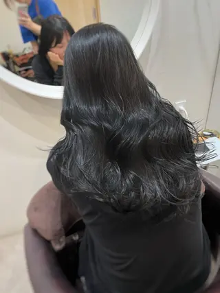 ロング カラー CLOVE所属・下石怜子/レイヤー/ 透明感カラーのヘアスタイル