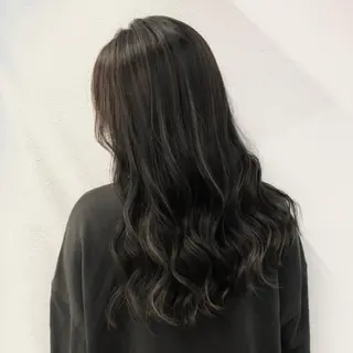 ロング カラー NEO Beauty Salon所属・𝐍𝐄𝐎 𝐉𝐔𝐑𝐈のネイルデザイン