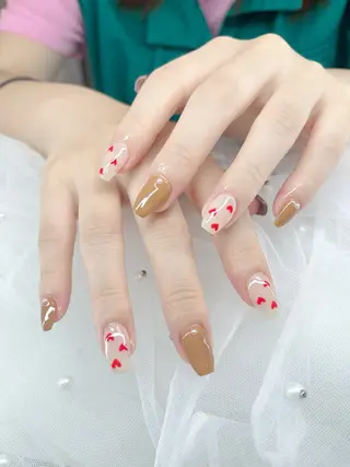 ネイル VIERU YURIのネイルデザイン