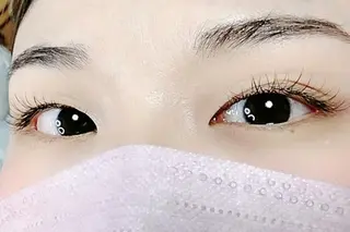 マツエク・マツパ Eyes Cream SAYAKAのマツエク・マツパデザイン