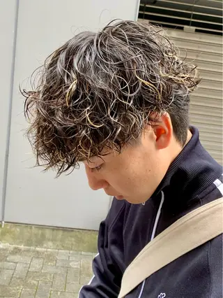 ショート メンズ メンズパーマ名人 TAKUMAのヘアスタイル