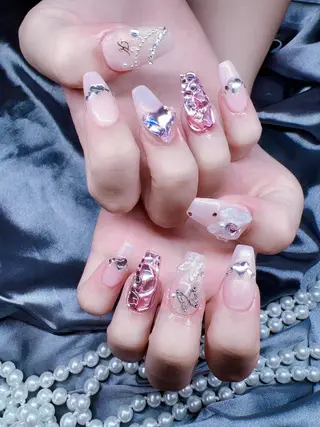 ネイル She   Nail所属・ISA_ BELLAのネイルデザイン
