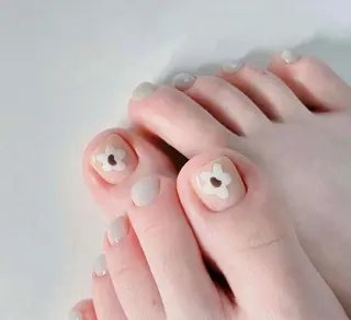 ネイル KARI ネイルサロンのネイルデザイン