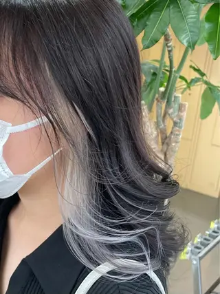 ミディアム 韓国ハイトーン🦋 hikariのヘアスタイル