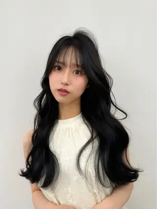 ロング カラー 顔まわりの神様✨ 透明感カラー藤嶋秀幸のヘアスタイル