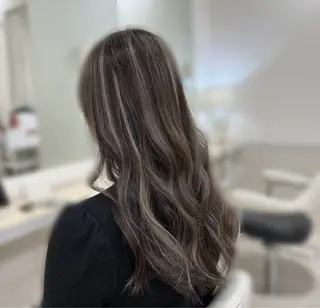 ロング 透明感カラー🫧 aika🐈のヘアスタイル