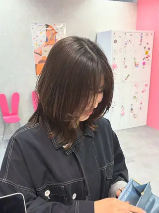 Hz/ヘルツ SHIHOのヘアスタイル