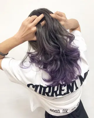 セミロング カラー GLAD 萩原のヘアスタイル