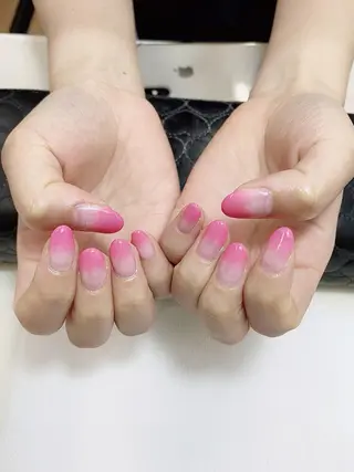 ネイル マックスケリー梅田店所属・佐橋 友美のネイルデザイン