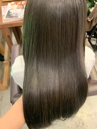 カラー 艶カラー/ハイトーン Anjuのヘアスタイル