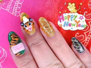 ミディアム ネイル T&A nailのネイルデザイン