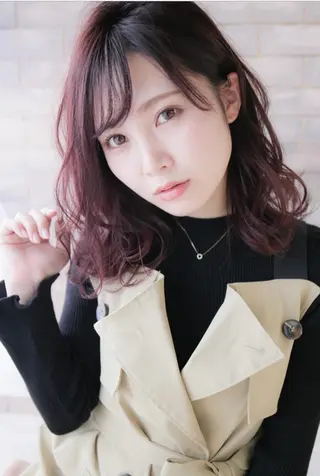 セミロング カラー 河合 真理子のヘアスタイル