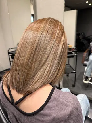 ミディアム 髪質改善⚡️カラー 🍀武久 誠🍀のヘアスタイル