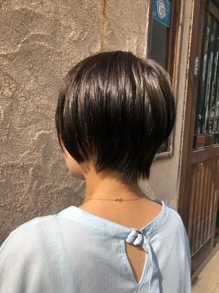 ショート カラー 國次 夕貴のヘアスタイル