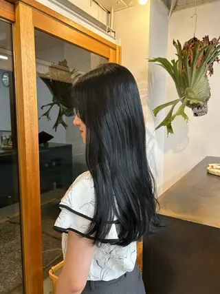 カラー アベ コハルのヘアスタイル