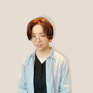 ショート カラー コクブ アキヨのヘアスタイル