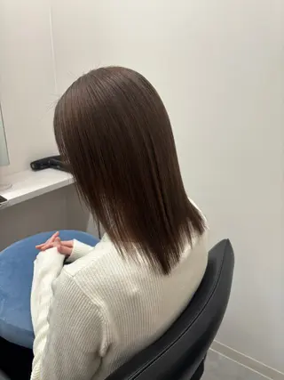 ミディアム と きのヘアスタイル