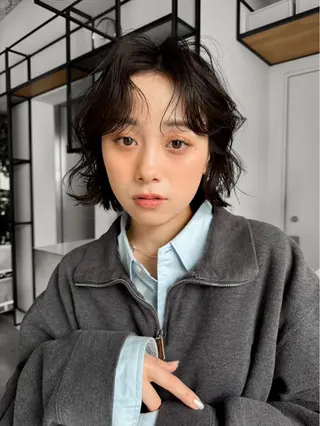 ショート misaki/ボブ /レイヤー/本町のヘアスタイル