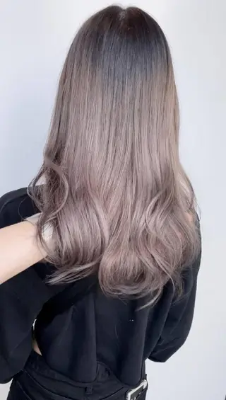 ロング ✴️Siesta✴️ 透明感ヘアカラーのヘアスタイル