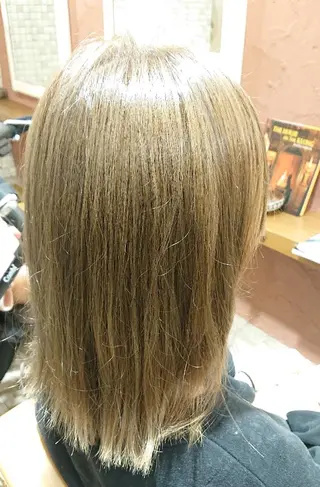 ミディアム カラー shangri-la所属・村田 和志のヘアスタイル