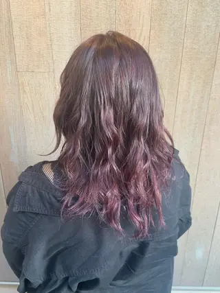 セミロング カラー パーマ ヘアアレンジ ハイトーンカラー🤍 山下 優華のヘアスタイル