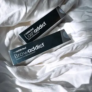 マツエク・マツパ アイブロウ 𝕁𝔼𝕃𝕃𝕐 𝕃𝔸𝕊ℍのマツエク・マツパデザイン