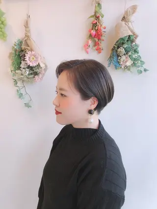 ショート カラー 西 めぐみのヘアスタイル