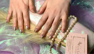 ネイル pink ladyサロン所属・べ にのネイルデザイン