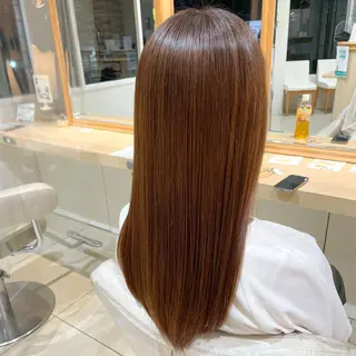 セミロング カイ モエのヘアスタイル