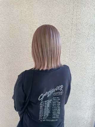 ミディアム 石戸 春菜のヘアスタイル