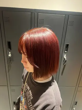 ショート カラー 三宅 凜佳のヘアスタイル