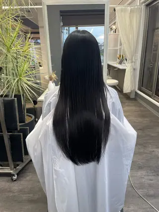 ロング 手塚 凜のヘアスタイル