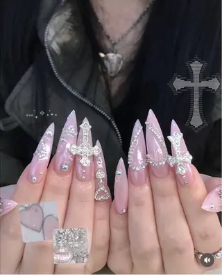 ネイル Mew_Sanie所属・Sanie Salonのネイルデザイン