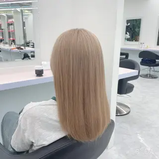 セミロング カラー 🫧ハイトーン🫧 ベージュ🫧徹哉のヘアスタイル