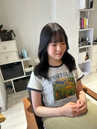 セミロング 韓国風／ハイトーン 砂原洋介のヘアスタイル