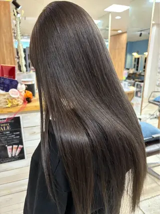 ロング 平塚/顔周りレイヤー /寒色/きゅうとのヘアスタイル