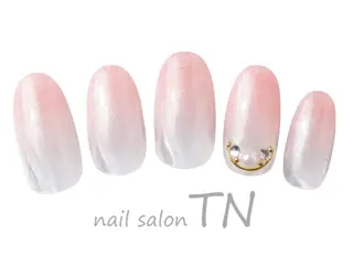 ネイル 寺嶋 ひなのネイルデザイン