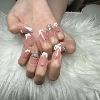 ネイル T. Leeのネイルデザイン