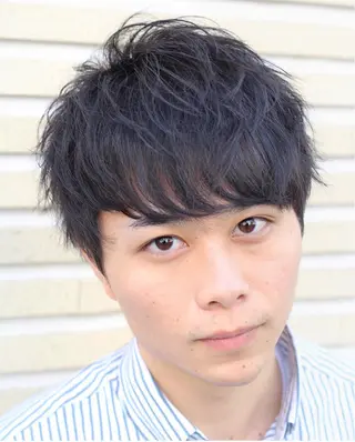 ショート パーマ メンズ 赤み消し🌿 透明感カラー🫧のヘアスタイル