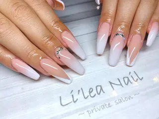 ネイル Li'leaNail AINAのネイルデザイン