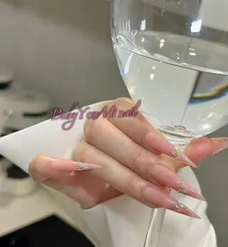 ネイル Oomiya 服部のネイルデザイン