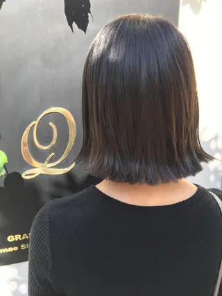 ミディアム カラー THE DAY所属・AKI HASHIMOTOのヘアスタイル